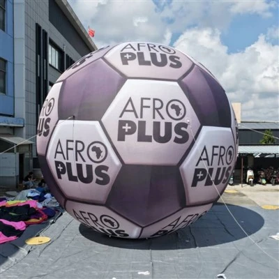 Aangepaste gigantische opblaasbare voetbal